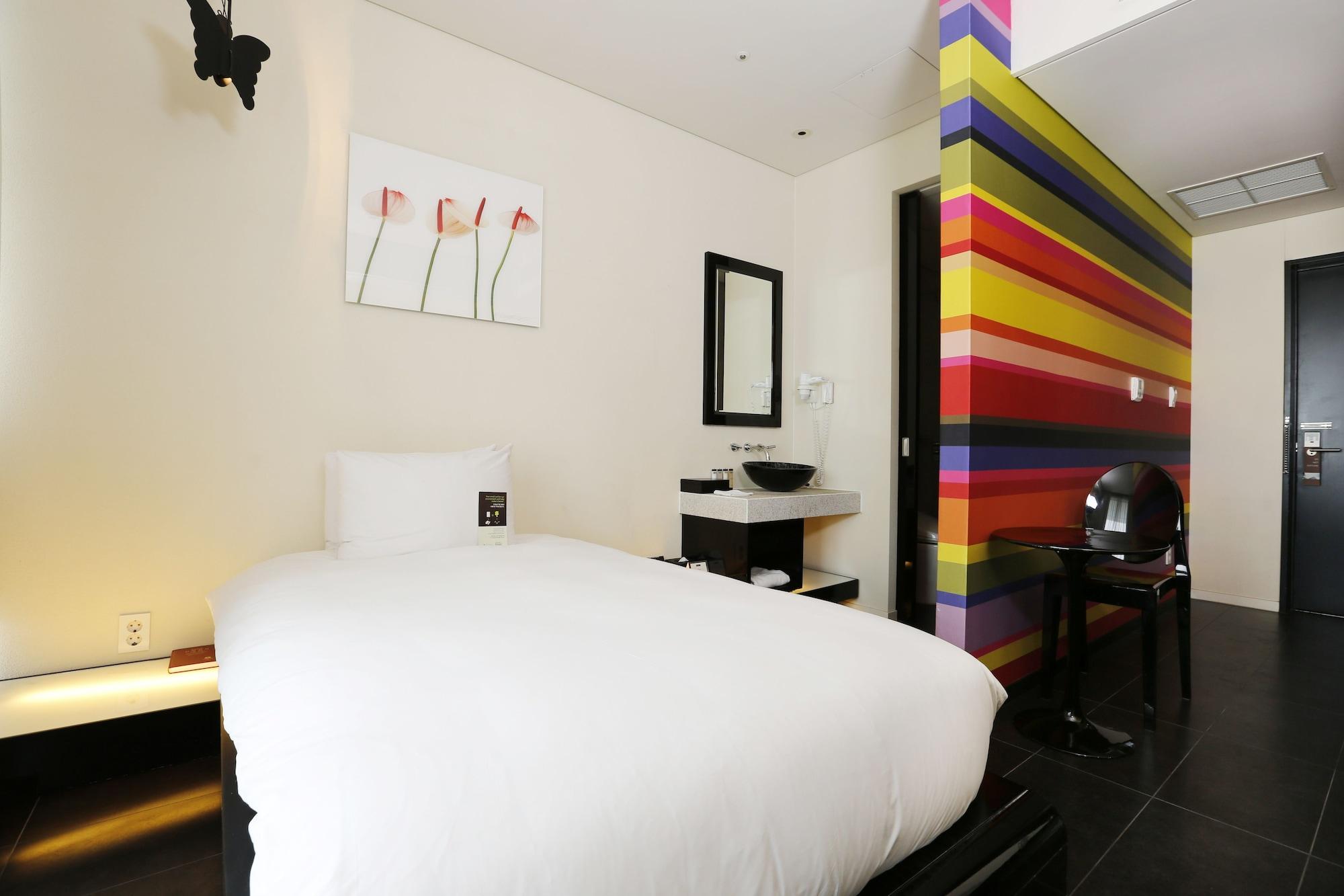 Grand Mercure Ambassador