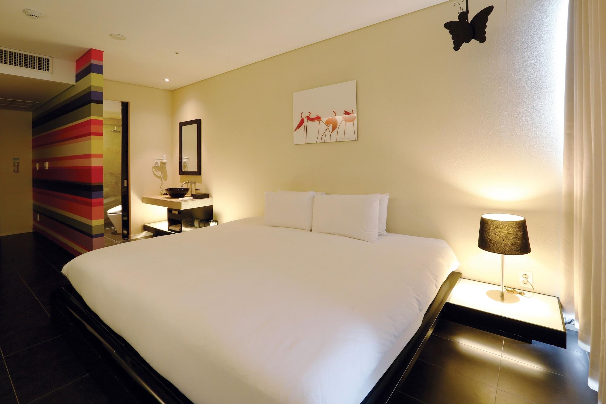 Grand Mercure Ambassador